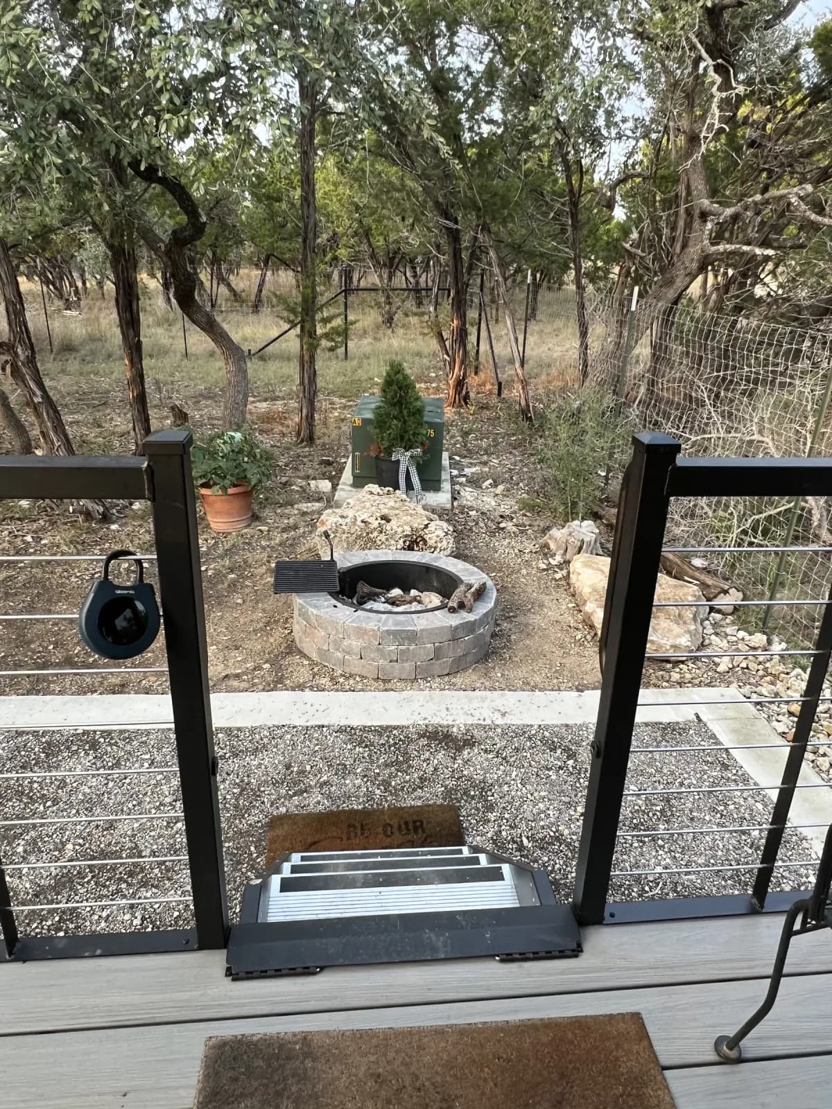 View from the Blancobreeze deck toward the fire pit and canyon oaks