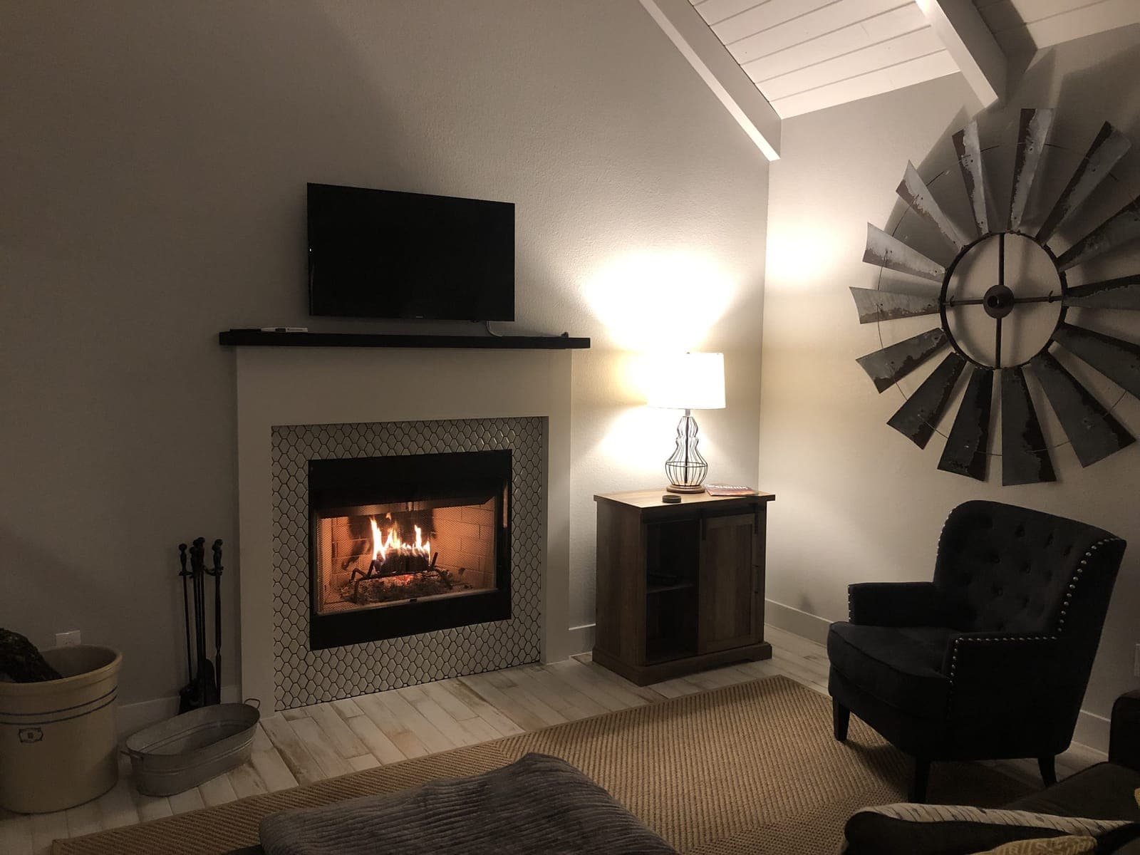 Jackrabbit Cottage living room with fireplace and rustic decor